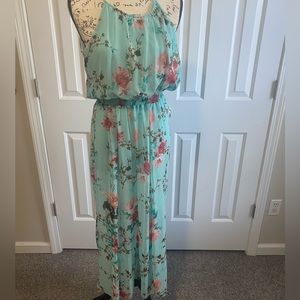 Sweet storm floral print jumpsuit .
